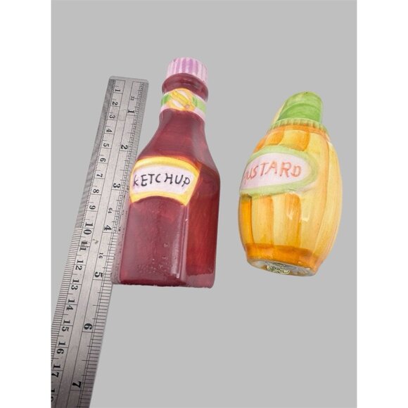 Ceramic Ketchup And Mustard Salt And Pepper Shakers - Picture 4 of 5